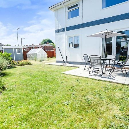 Beautiful 3 Bedroom Home, 10 Minutes Walk To Beach. Клиторпс Экстерьер фото